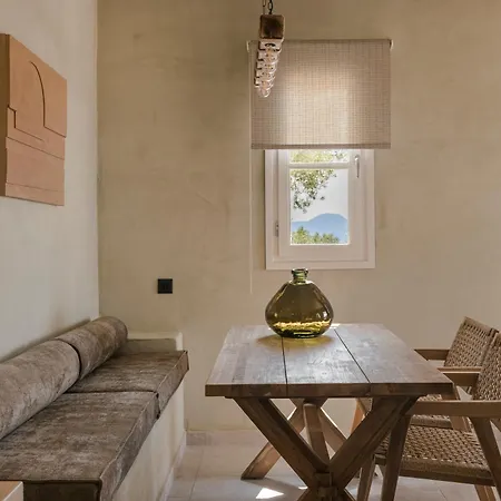 Uberina - Olea Di Assos فيلة